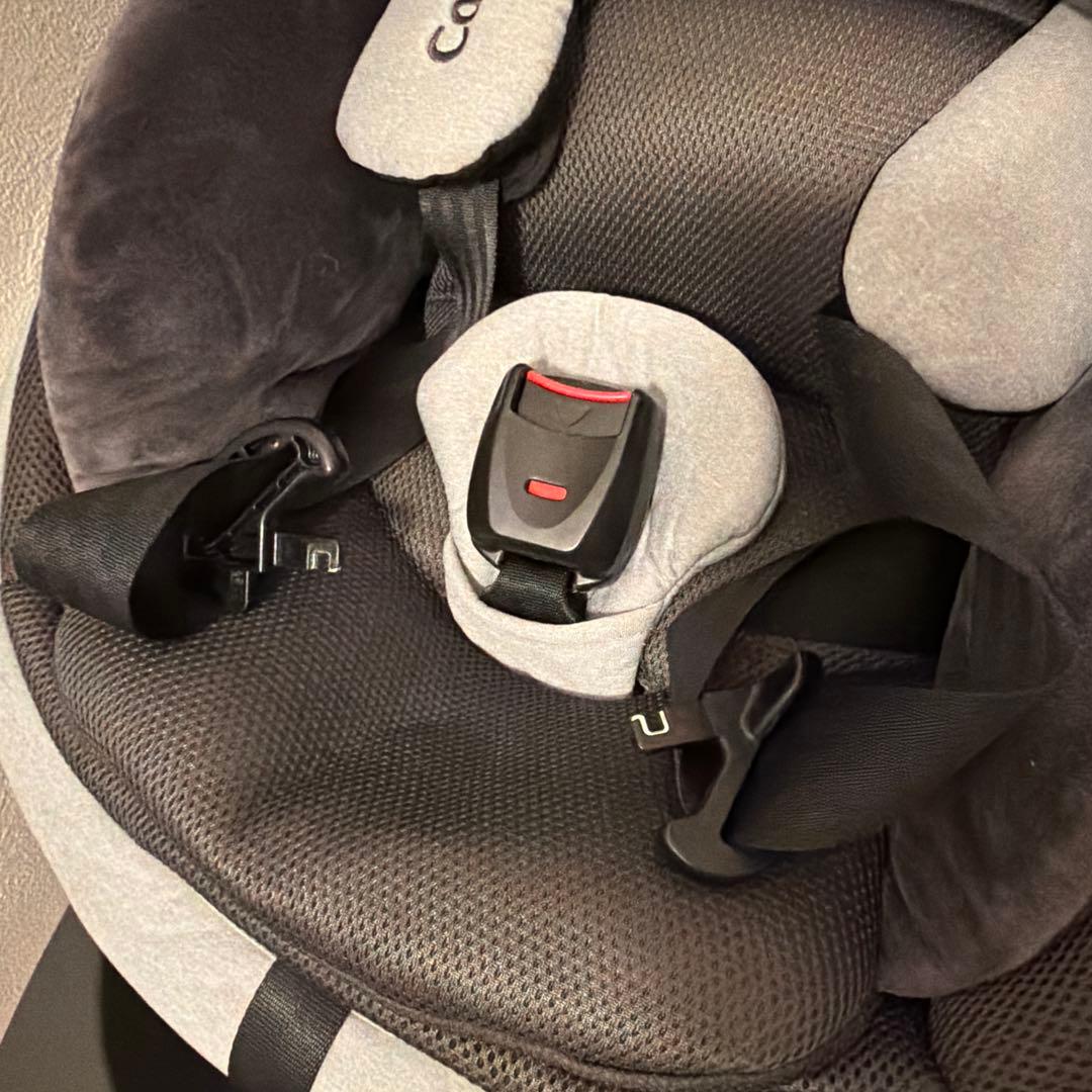 【美品】コンビ THE S ISOFIX エッグショック ZB-690