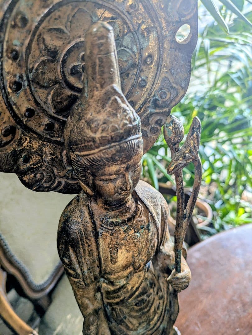 新年の縁起物　聖観音菩薩像 金属製 約58cm　仏像