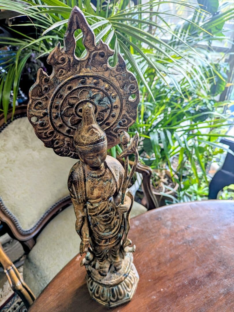 新年の縁起物　聖観音菩薩像 金属製 約58cm　仏像