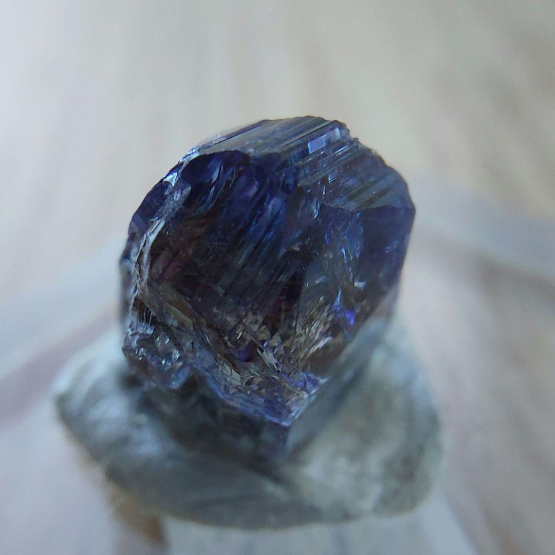 タンザナイト 灰簾石 バイカラー 非加熱 0.7cm×0.7cm×1cm