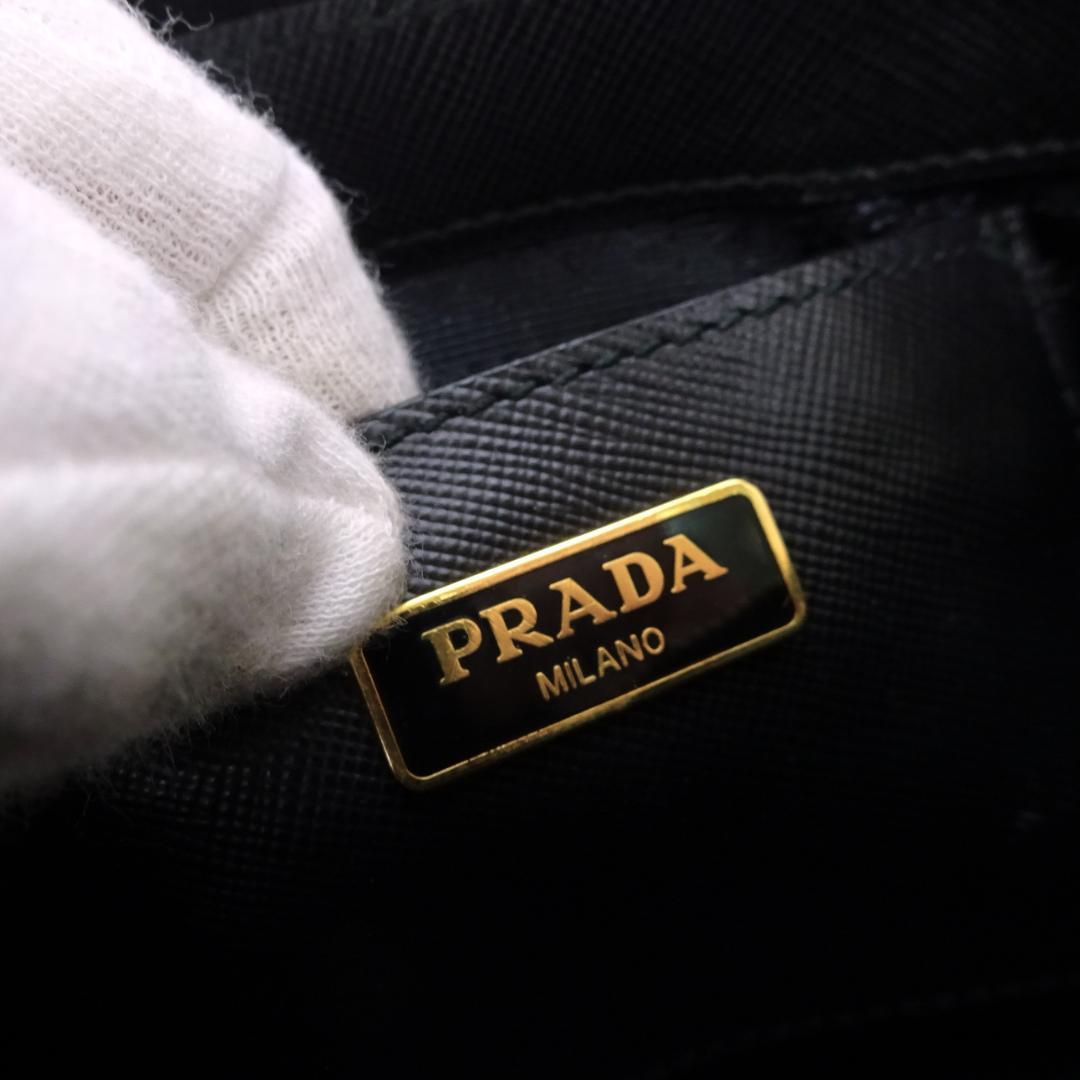 本物 美品 ■プラダ■ミニハンドバッグ 三角ロゴ ブラック サフィアーノ レザー
