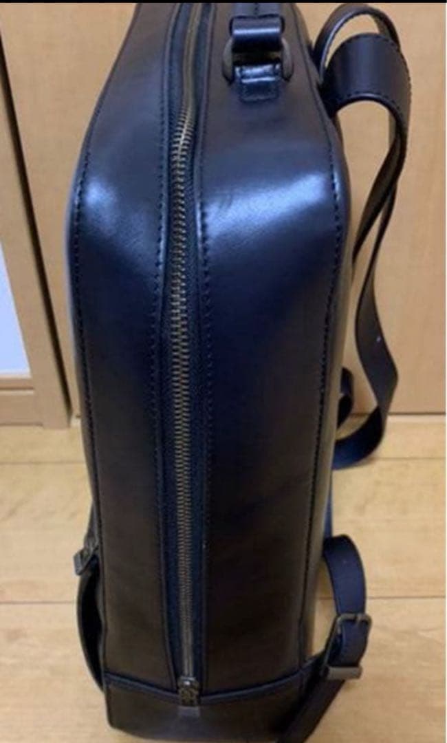 マザーハウス　アンティークスクエアバックパック黒