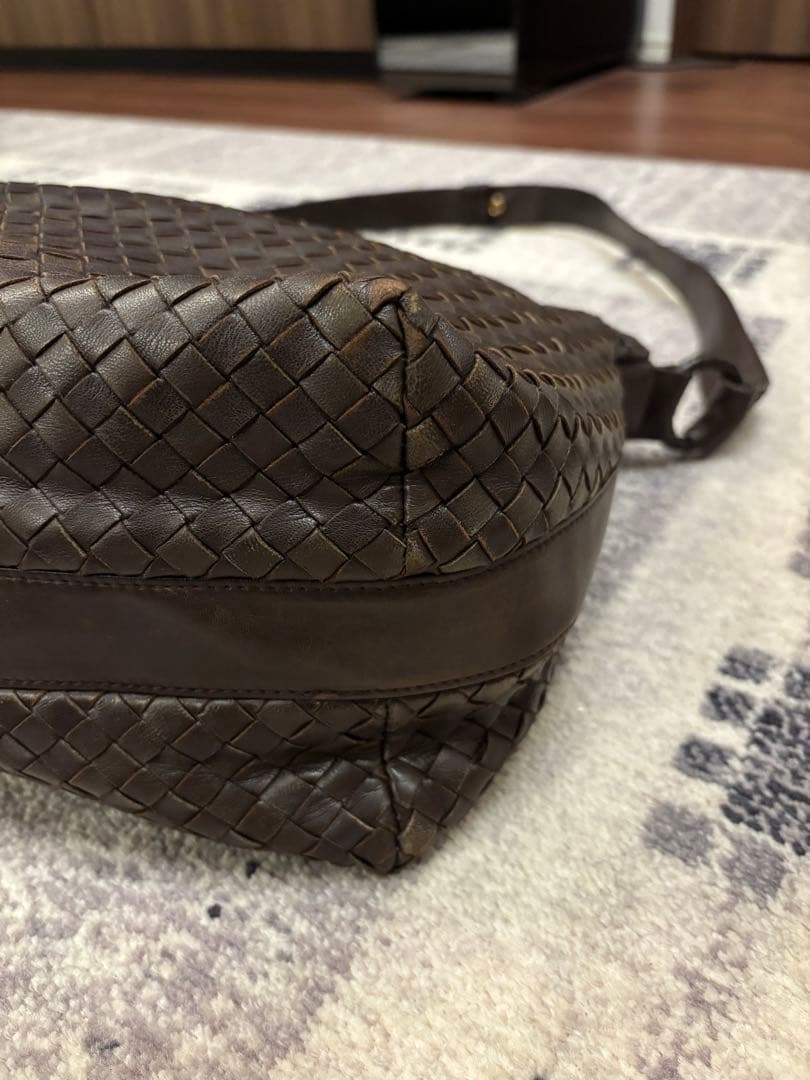 ボッテガべネタ　イントレチャートショルダーバッグ ダークブラウン‼️ お買得品‼️