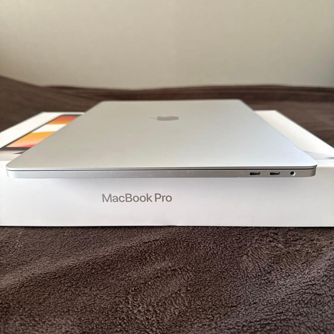 Apple MacBook Pro シルバー 本体