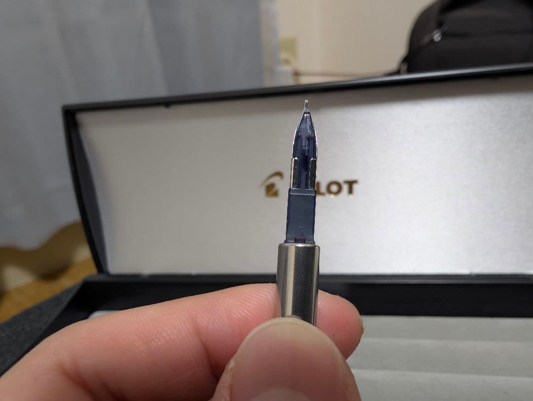 PILOT キャップレス 万年筆 木軸