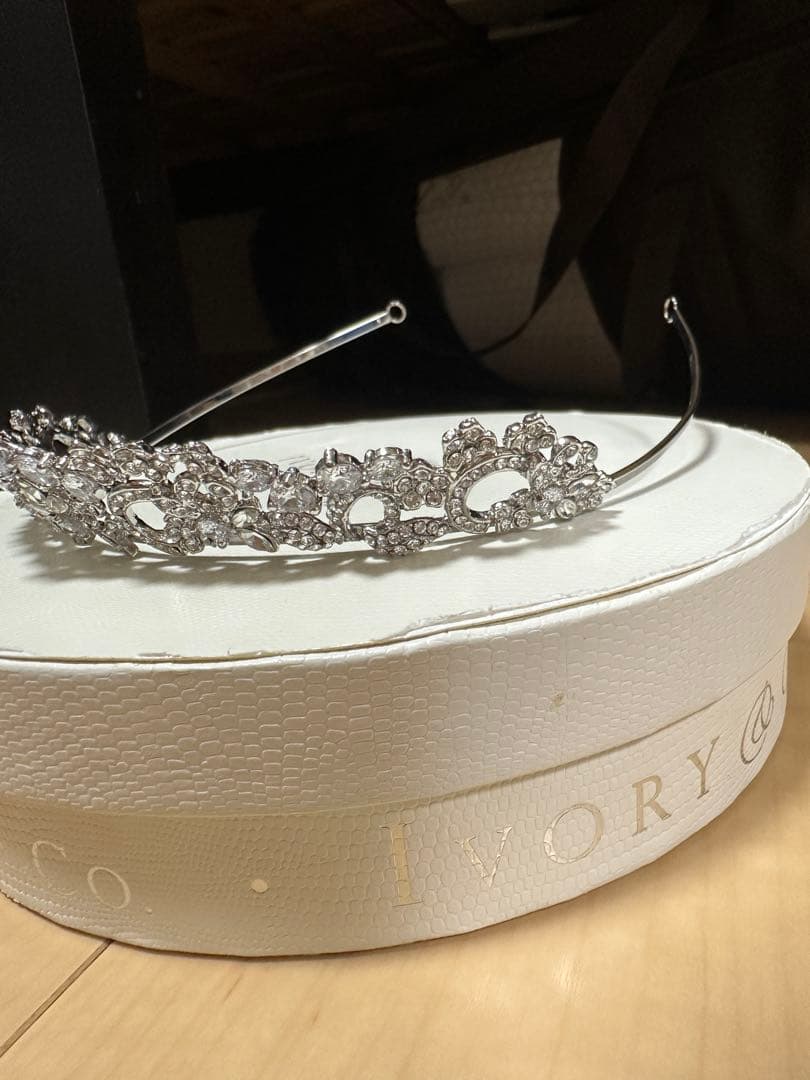 Ivory & Co Christiana ティアラ