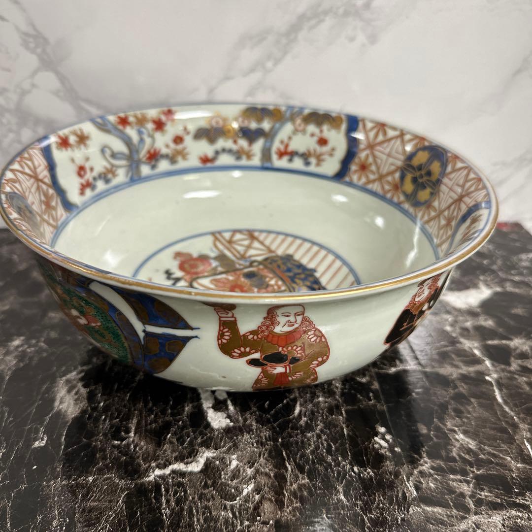 古伊万里、南蛮人物、染錦大鉢。箱付き。無傷。