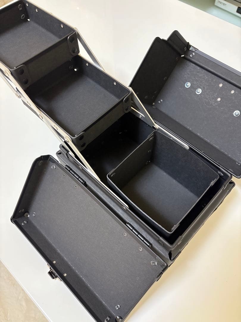 flu　シュウウエムラ　メイクアップボックス　ミニ