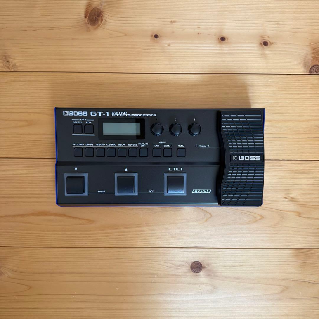 BOSS GT-1 マルチエフェクター（外箱・説明書付）