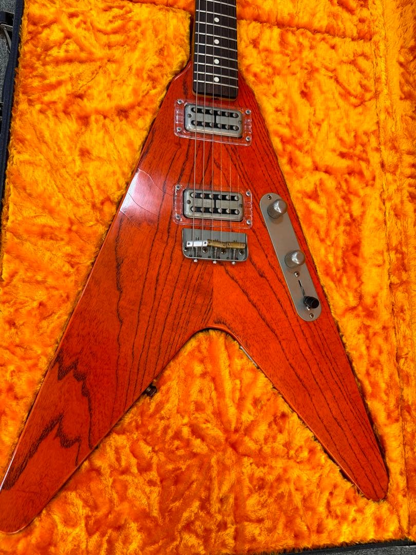 RS Guitarworks TEEVEE フライングV ギター