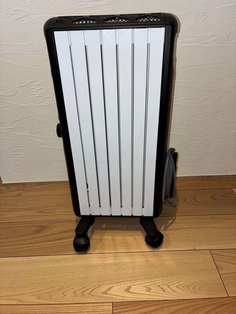 デロンギ オイルヒーター MDHU09-BK