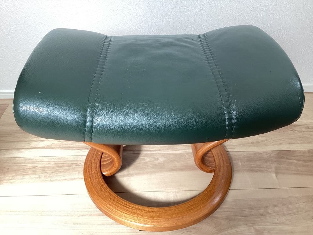 エコーネス EKORNES オットマン　レザー