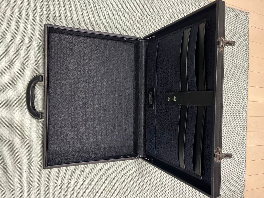 Gianni Versace ヴェルサーチ　アタッシュケース ブリーフケース