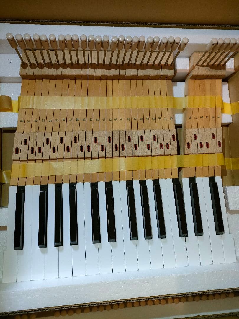 YU30,YU33 ピアノ鍵盤 訳あり