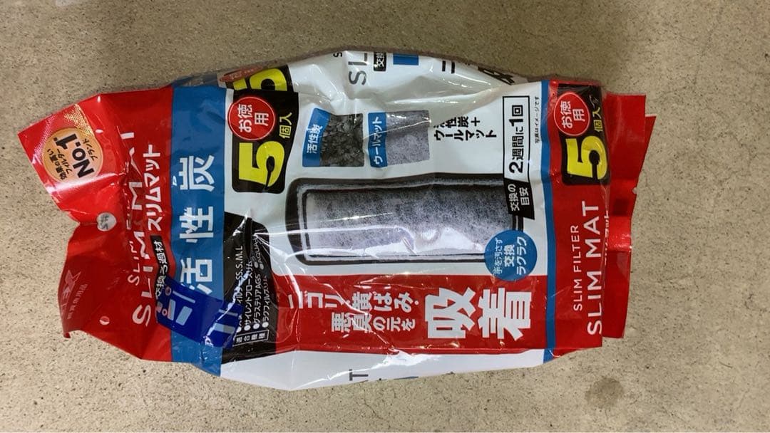 ガラス製水槽　大小2個　他，付属品つき