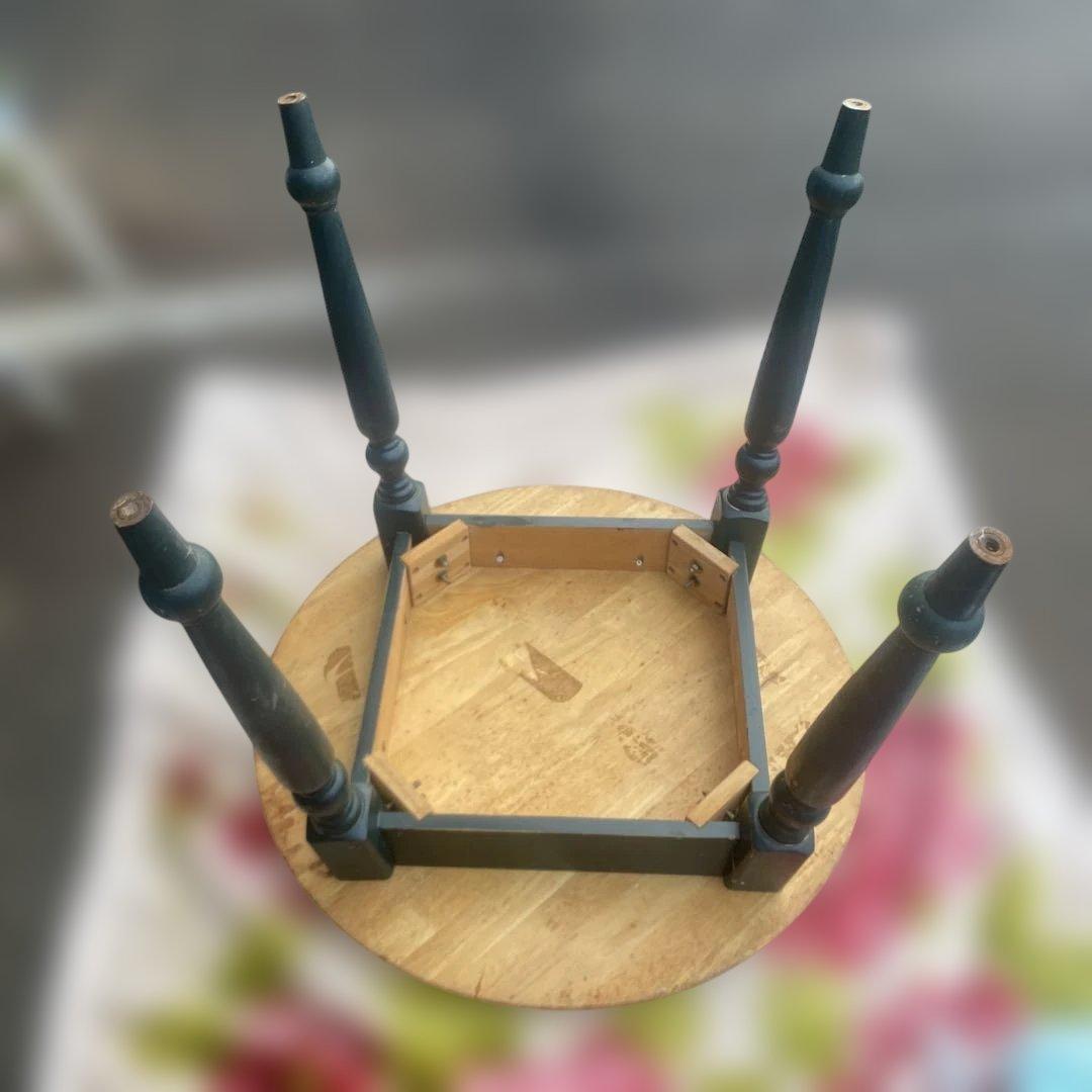 木製円形テーブル アンティーク風