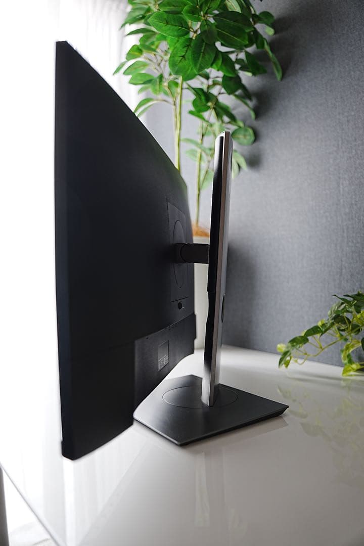 Dell P2421DC 2台セット　デル　モニター　ディスプレイ　24インチ