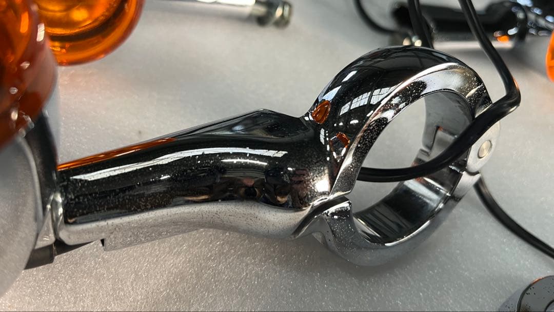 ウインカー左右 前後 ハーレー純正 フォーク移設クランプ 49mm