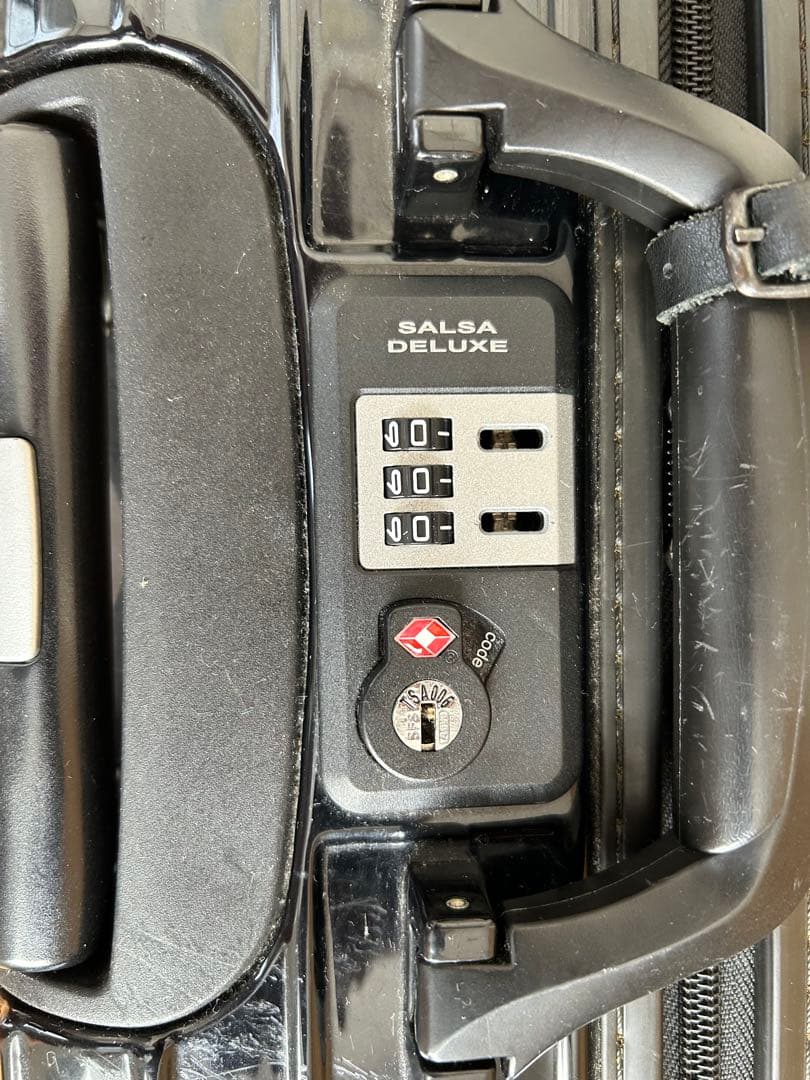 リモワ　サルサデラックス　ブラック　23L 機内持込可