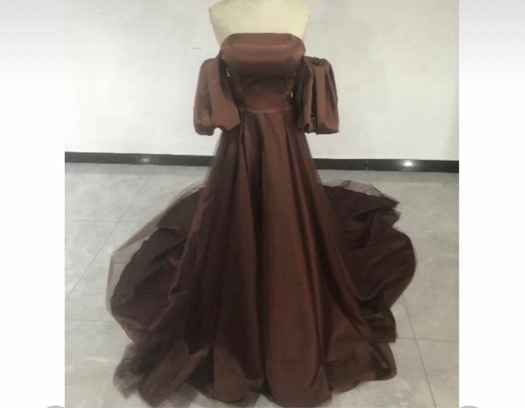 最終値下げ【自宅室内の前撮りのみ】ウェディングドレス　カラーブラウン