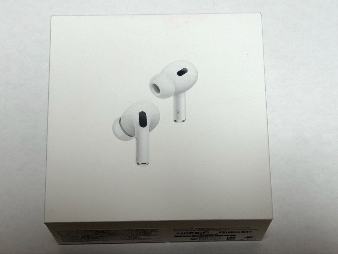 Apple AirPods Pro 2 Lightning azla付き