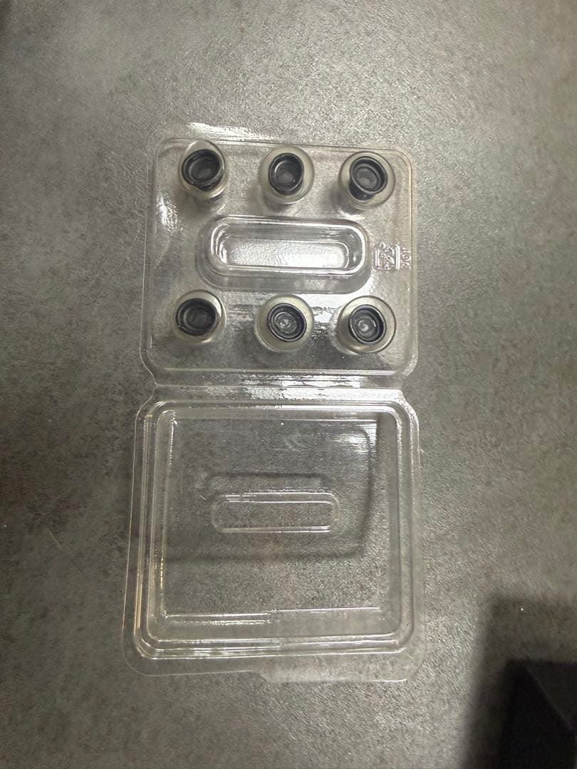 Apple AirPods Pro 2 Lightning azla付き