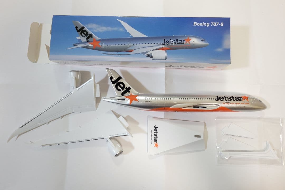 ジェットスター 787-8 モデルプレーン 1/200
