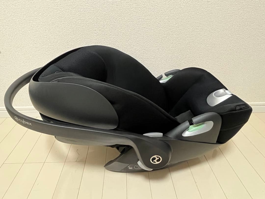 サイベックス Cloud T i-Size チャイルドシート美品（純正カバー付）