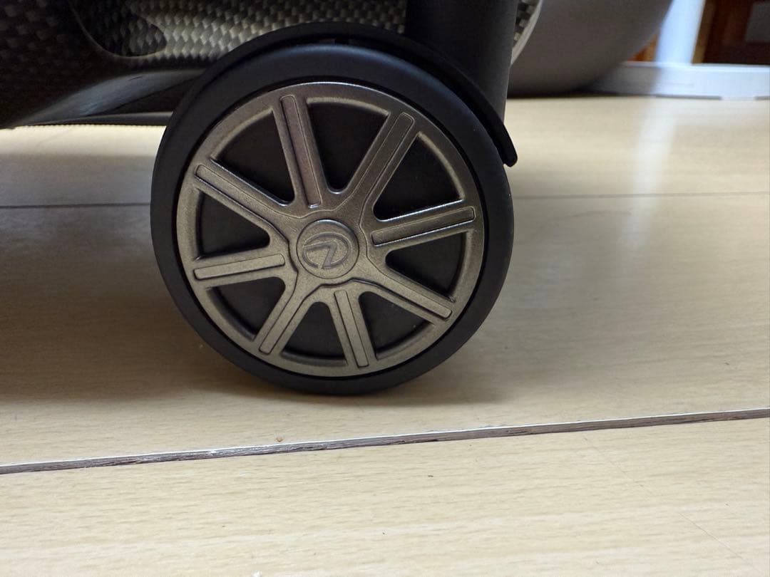 Lexus キャリーケース　機内持ち込み