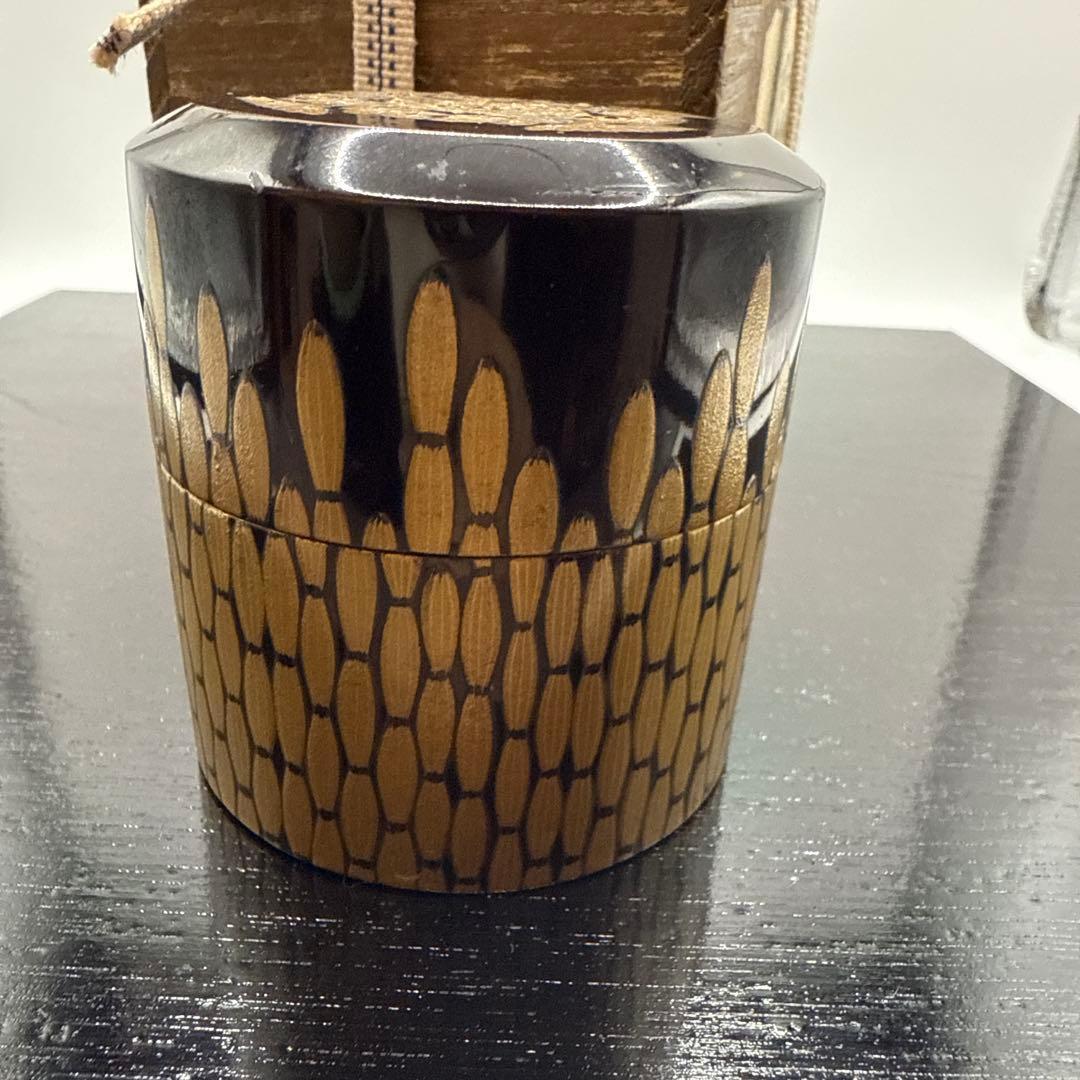 【光成】塗師・堅地屋清兵衛（堅清）作「菊紋につくし蒔絵・中次・棗」共箱