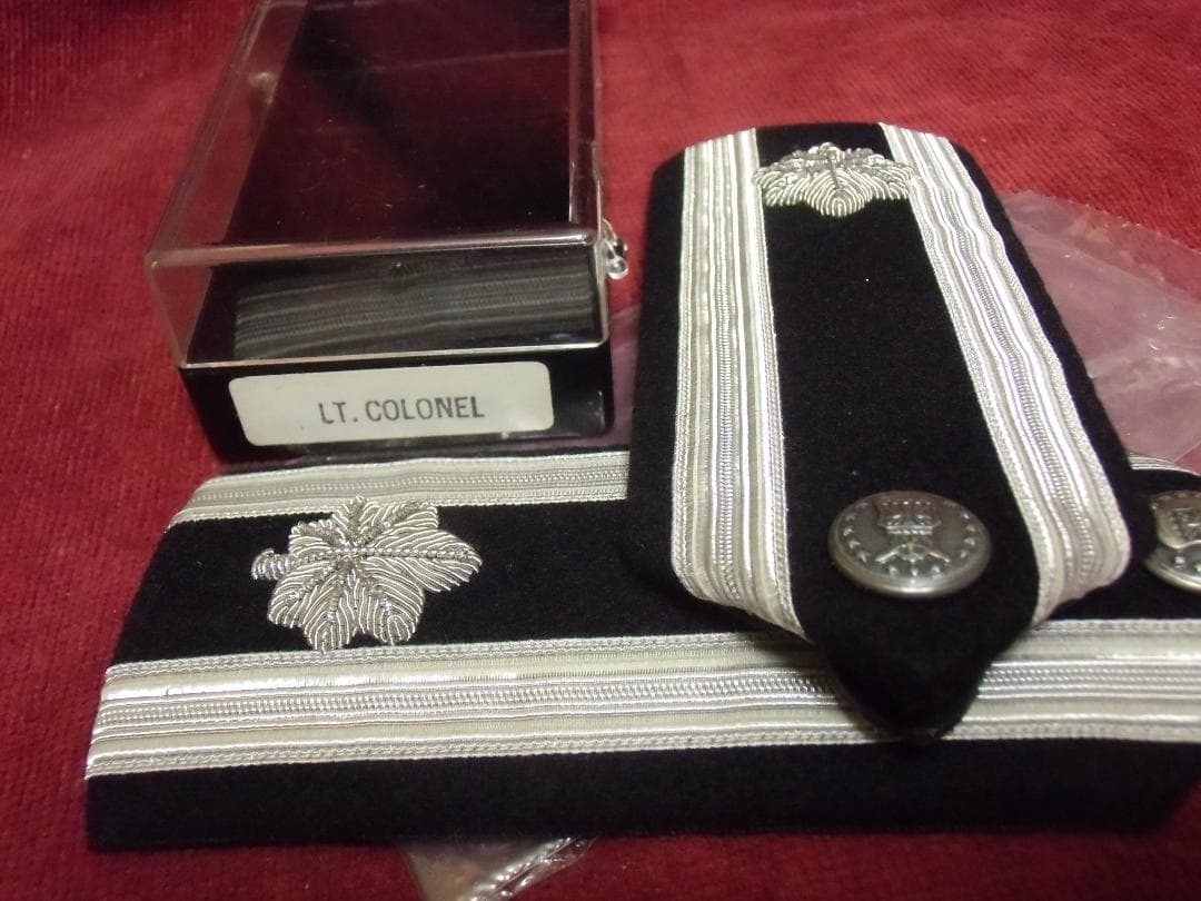 ★１９８０年代＊アメリカ軍＊空軍＊中佐＊肩章（実物）