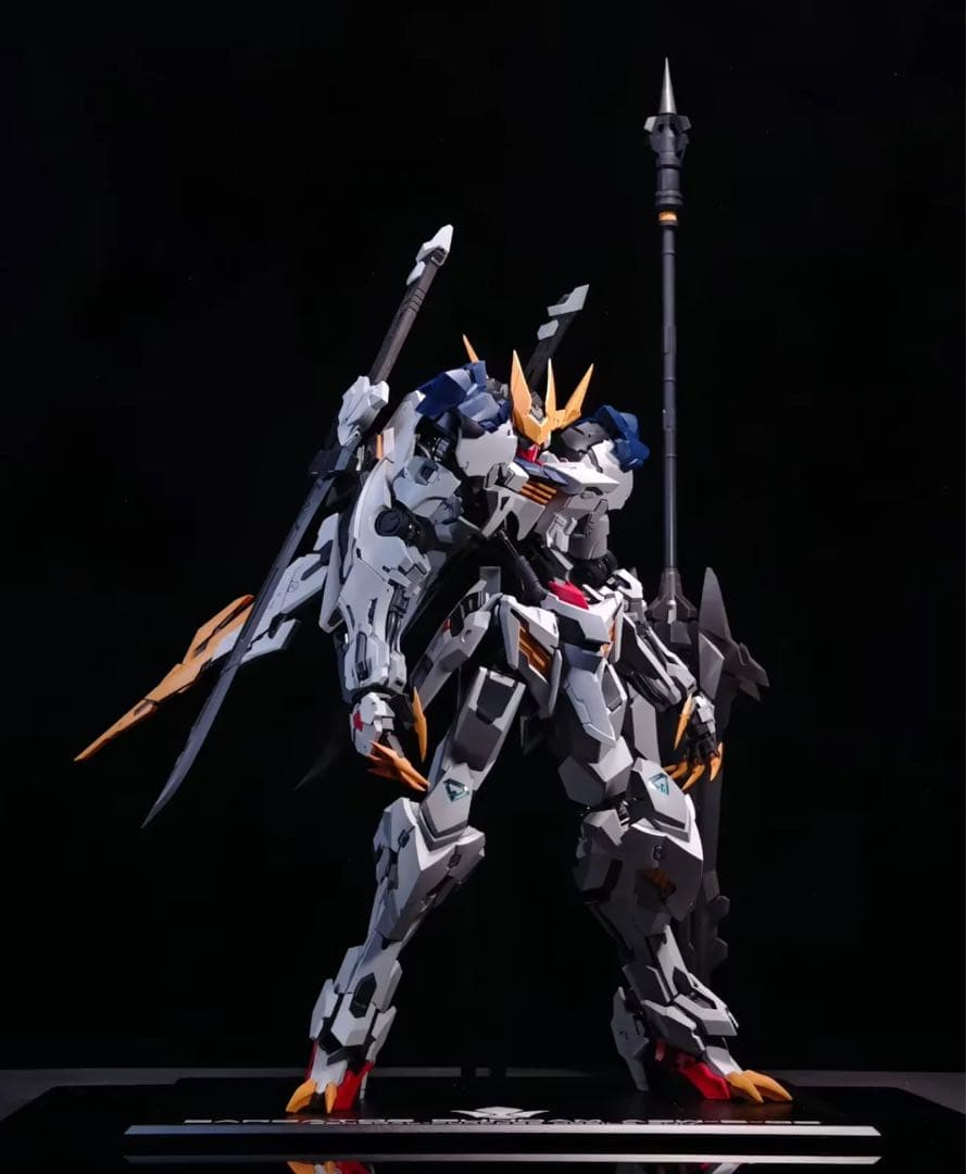希少新品　合金フレーム　MG級　1/100 ガンダムバルバトスルプスレクス　狼王