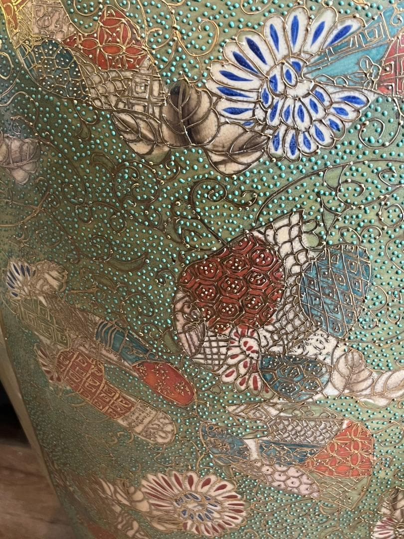 薩摩焼　大壺　置物　花瓶　飾り　インテリア　伝統的な日本の陶器