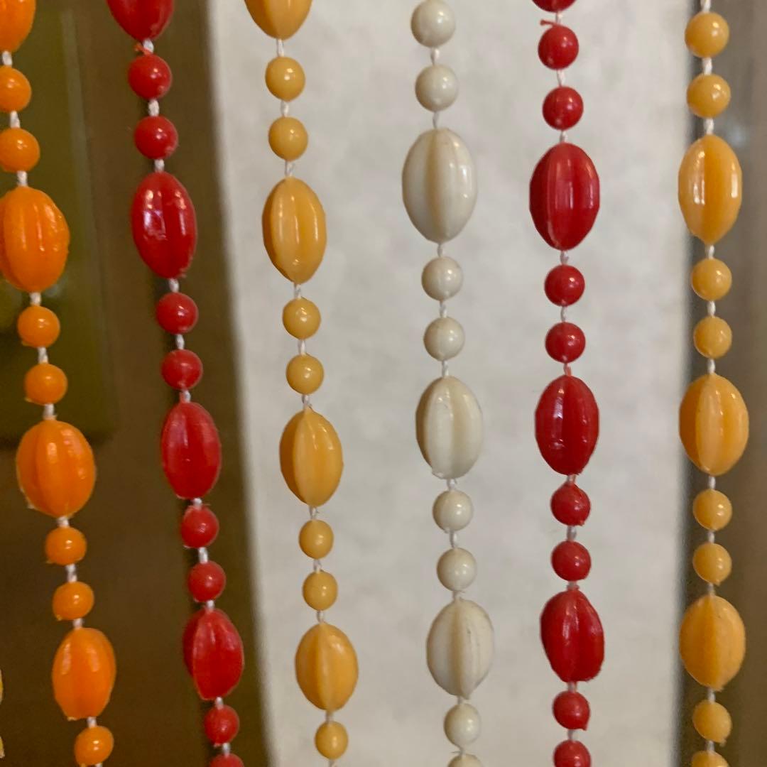 レア★ビーズカーテン　昭和レトロ　平成レトロ　ポップ　赤　オレンジ　白　のれん