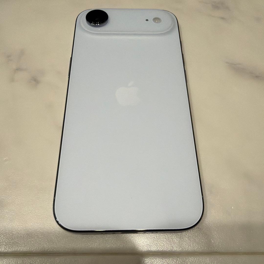 iPhone Air 256GB (SIMフリー) スカイブルー