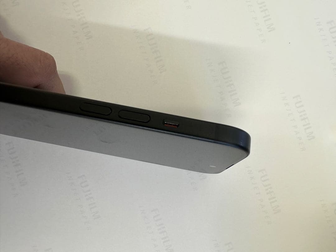 黒 iPhone15 128GB SIMフリー