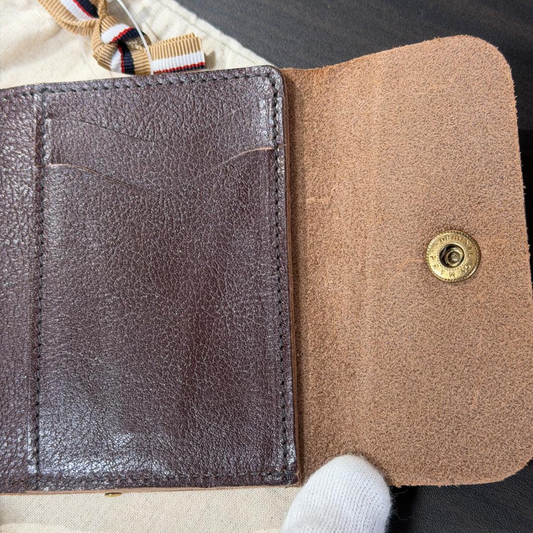 【新品未使用】イルビゾンテ 二つ折り がま口 財布 ブラウン