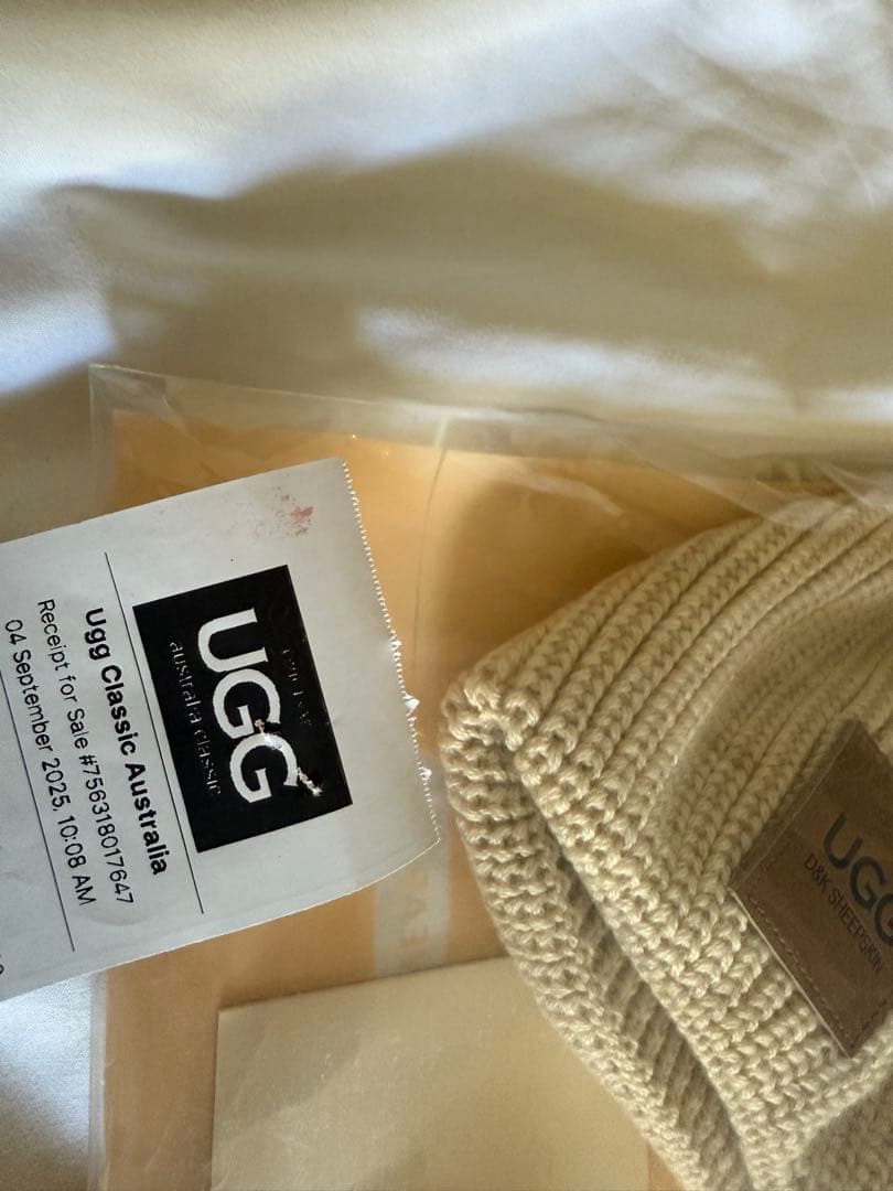 【日本未発売】新品未使用正規品‼️UGG チャンキー　リブ　ビーニー