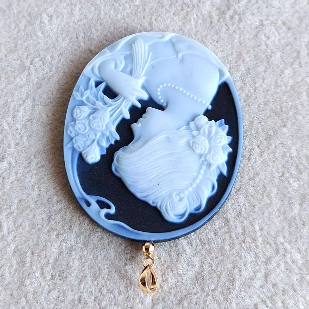 薔薇と女性　メノウ　カメオ