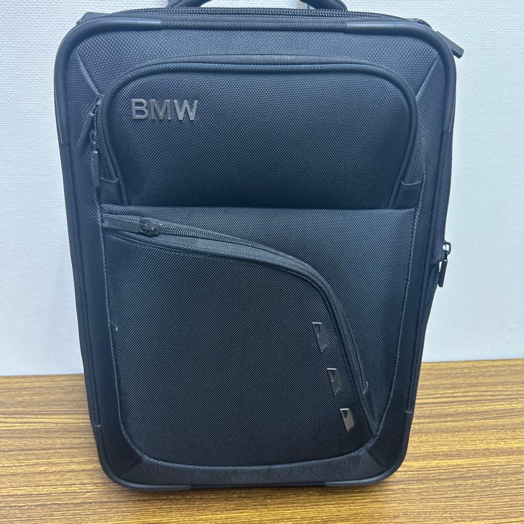 BMW ブラックキャリーケース 伸縮式ハンドル付き　スーツケース