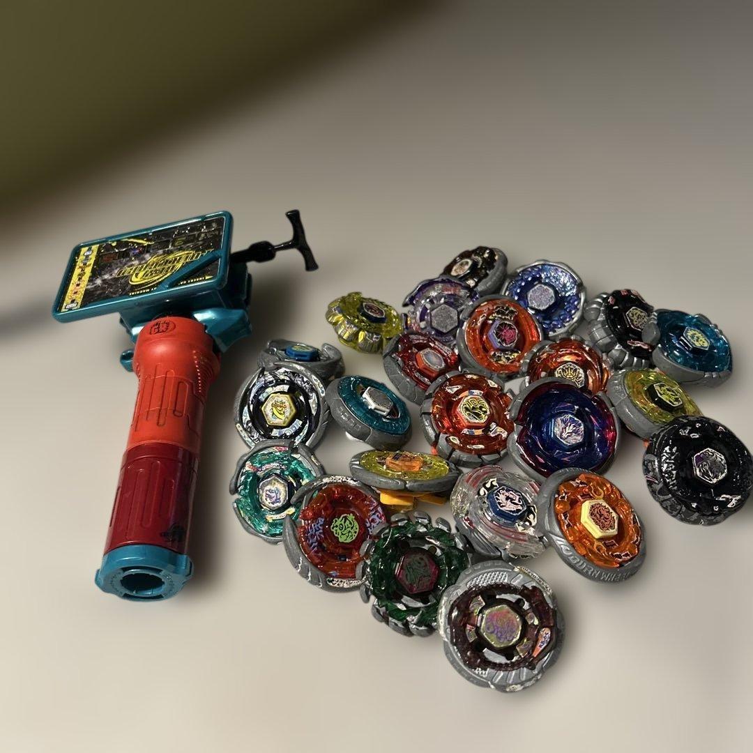 メタルファイトベイブレード23個セット　ランチャー付き