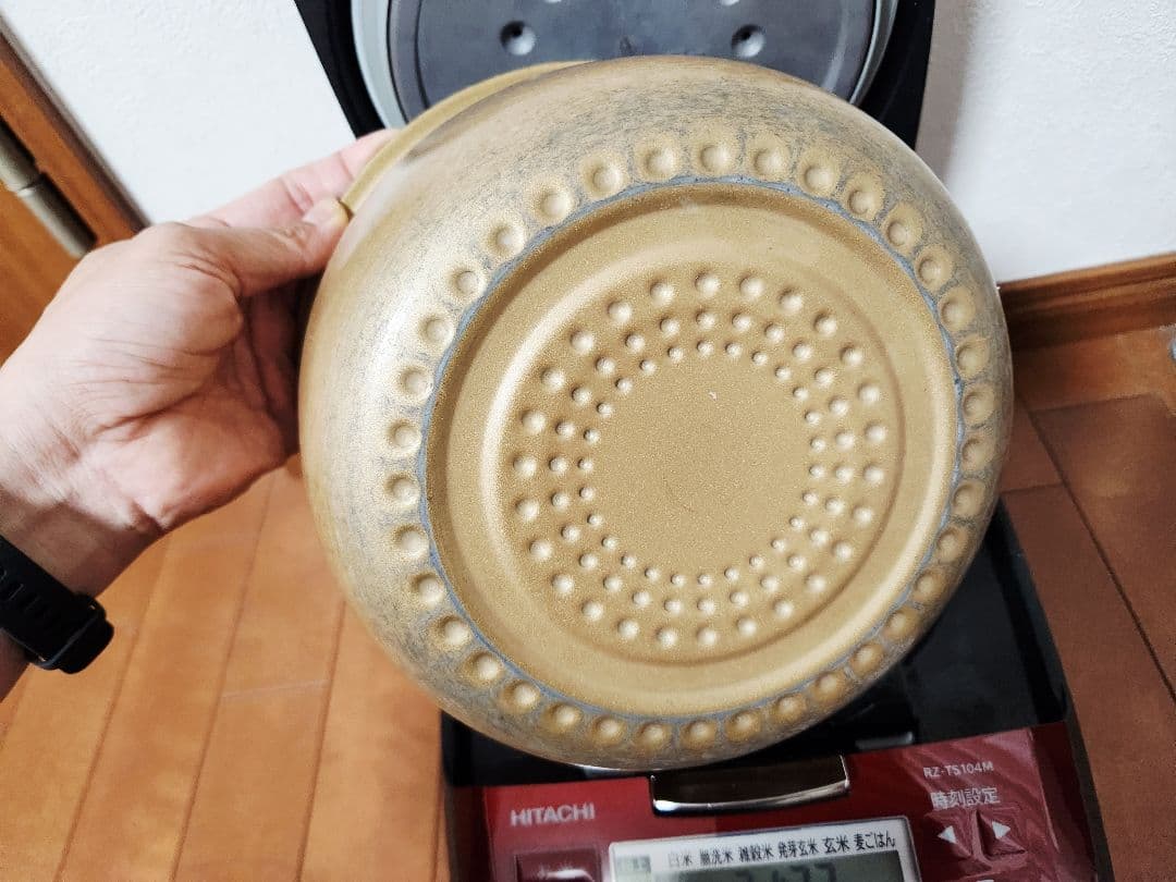 本日限定値下げ中日立圧力スチームIH炊飯器ふっくら御膳 RZ-TS104M