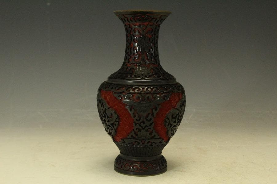 中国美術 堆朱堆黒 纏枝蓮花紋 瓶 高16.5cm(LC788)