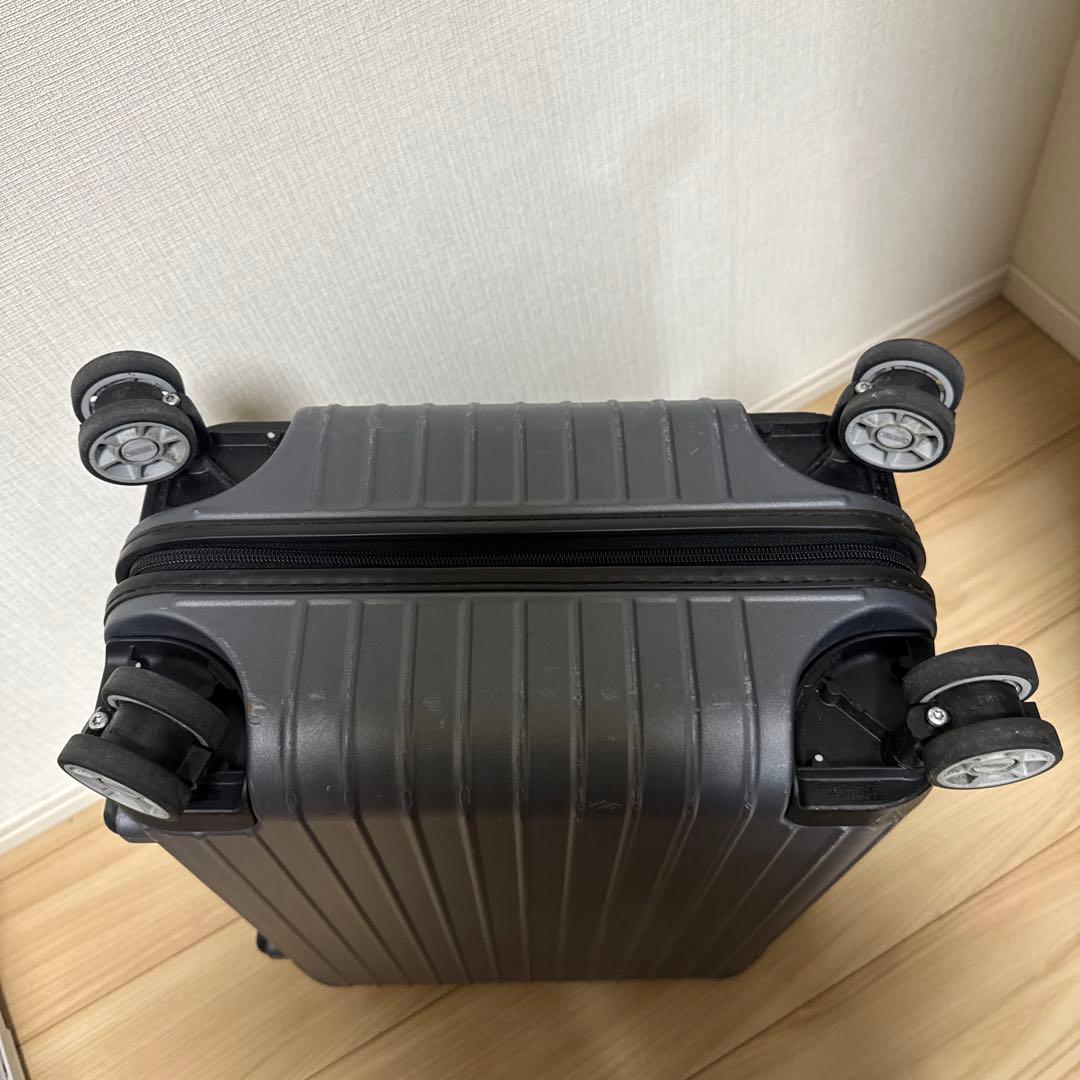 RIMOWA キャリーケース約32ℓ