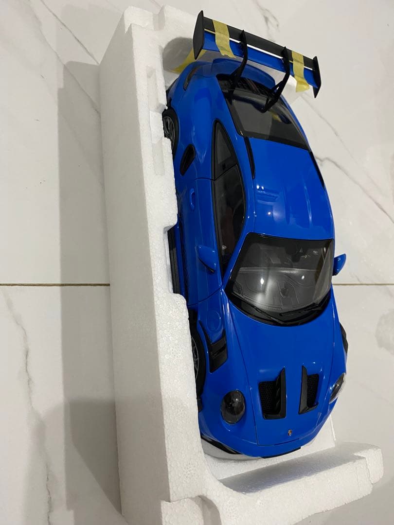 NOREV ポルシェ911 GT3 RS ミニカー 1/18