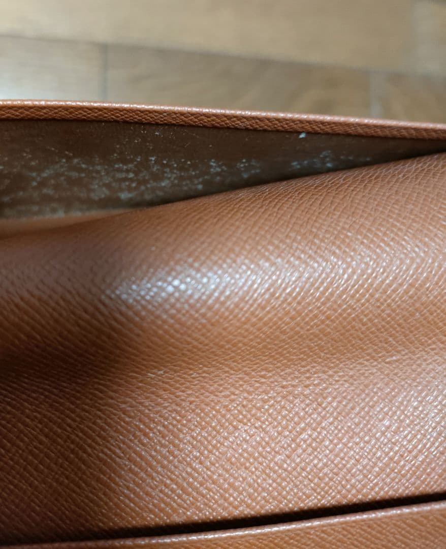 Yuming　　　LOUIS VUITTON モノグラムパスポートケース