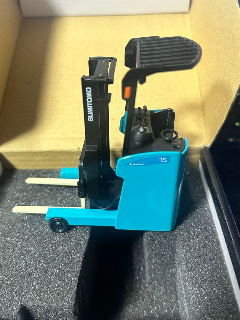 【U72】 住友 フォークリフト ミニチュア QuaPro-R