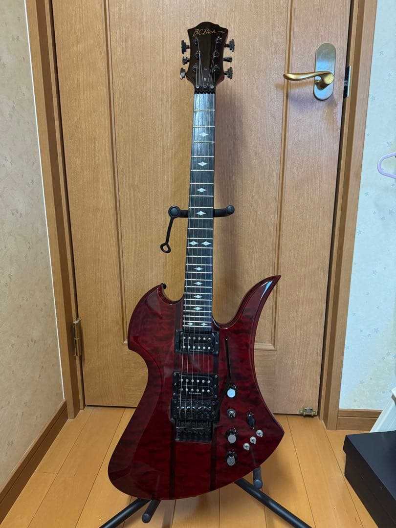 B.C. Rich モッキンバード ST