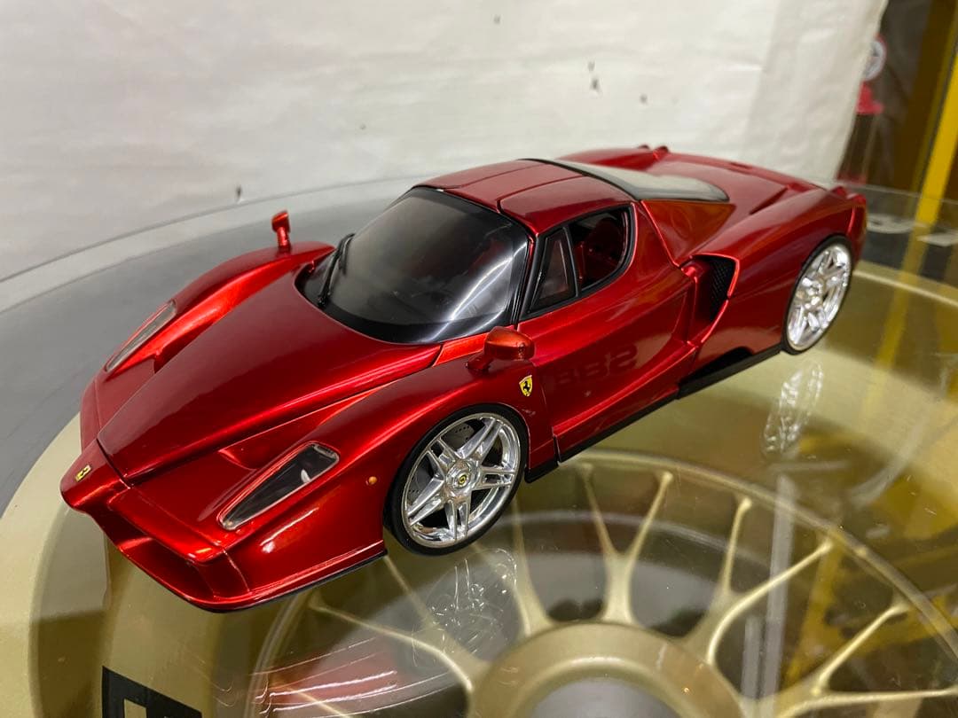 ホットウィール　ENZOフェラーリ