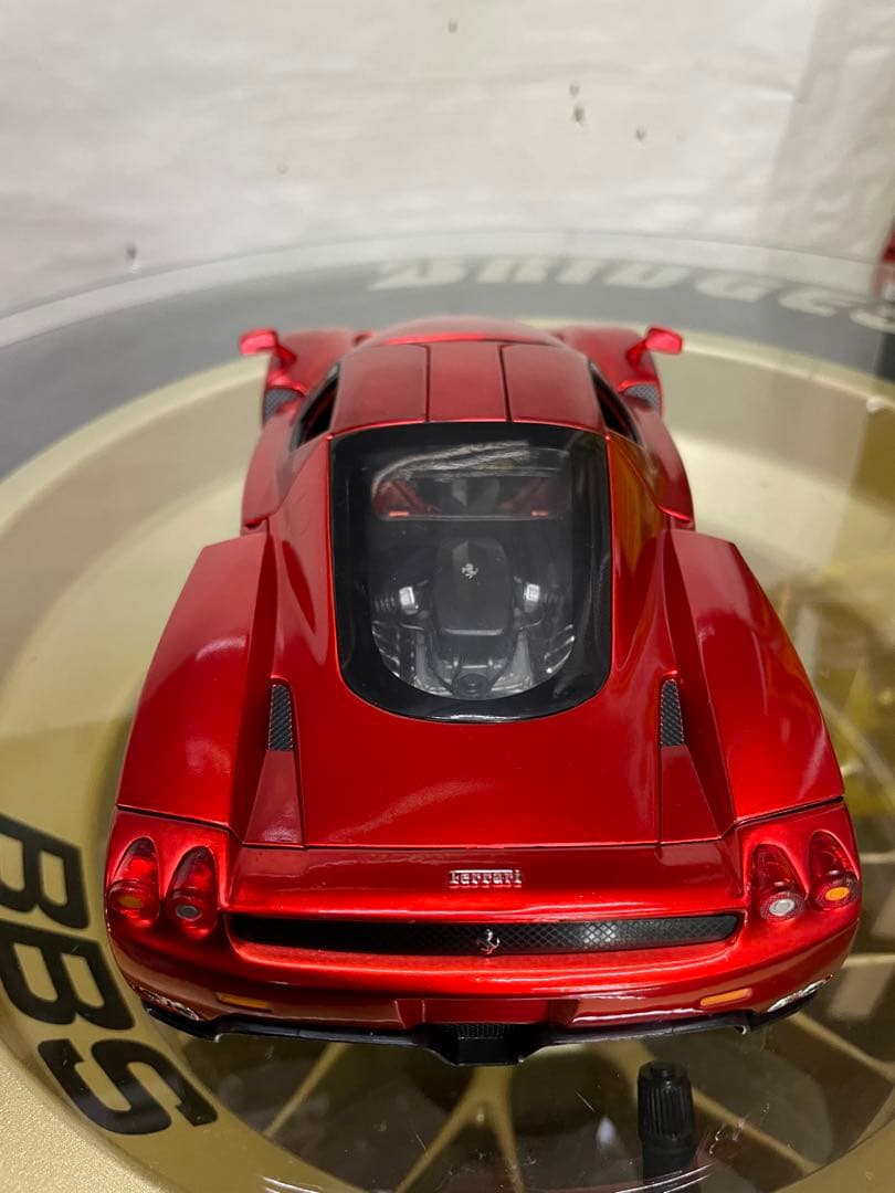 ホットウィール　ENZOフェラーリ